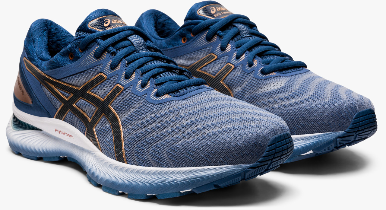 Asics te recomienda sus mejores zapatillas para correr en casa Runchile.cl
